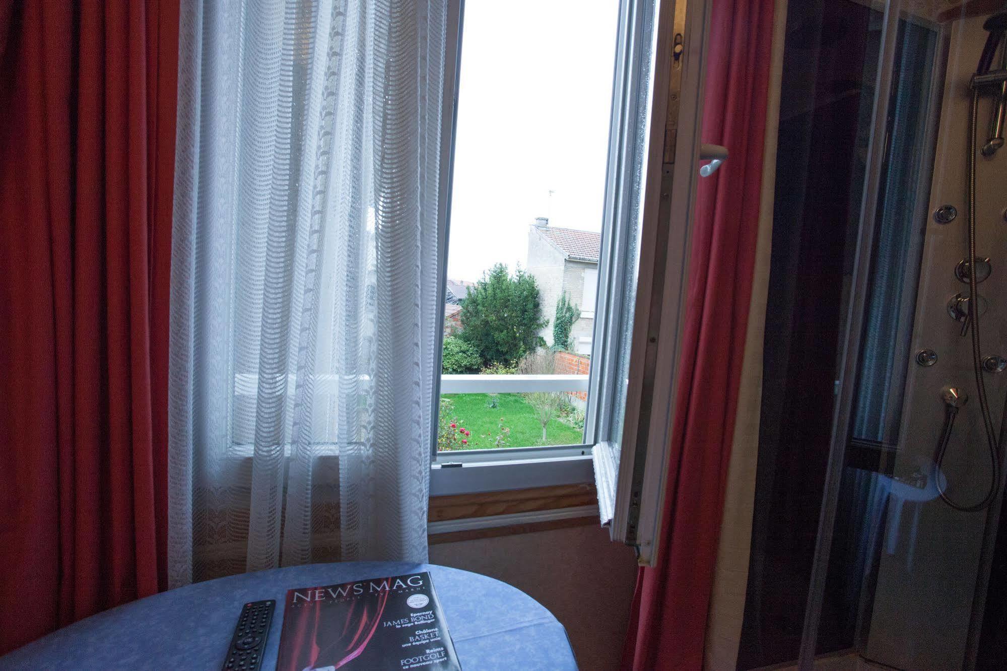 Hotel De La Cite Châlons-en-Champagne Exteriér fotografie